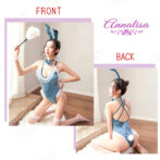 バニーガールのコスチュームを着た女性